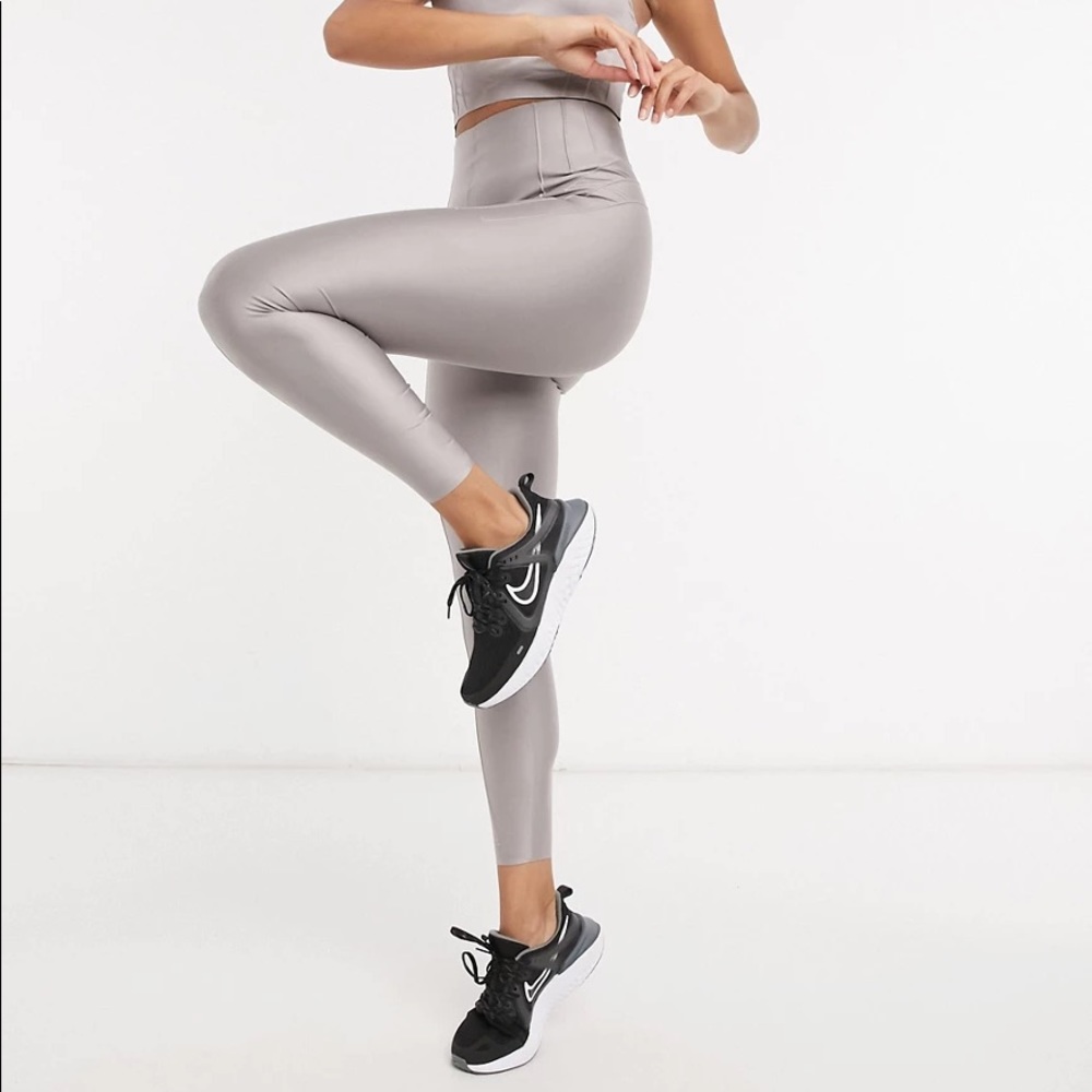 New NIKE City Ready grey Leggings - Picture 2 of 7